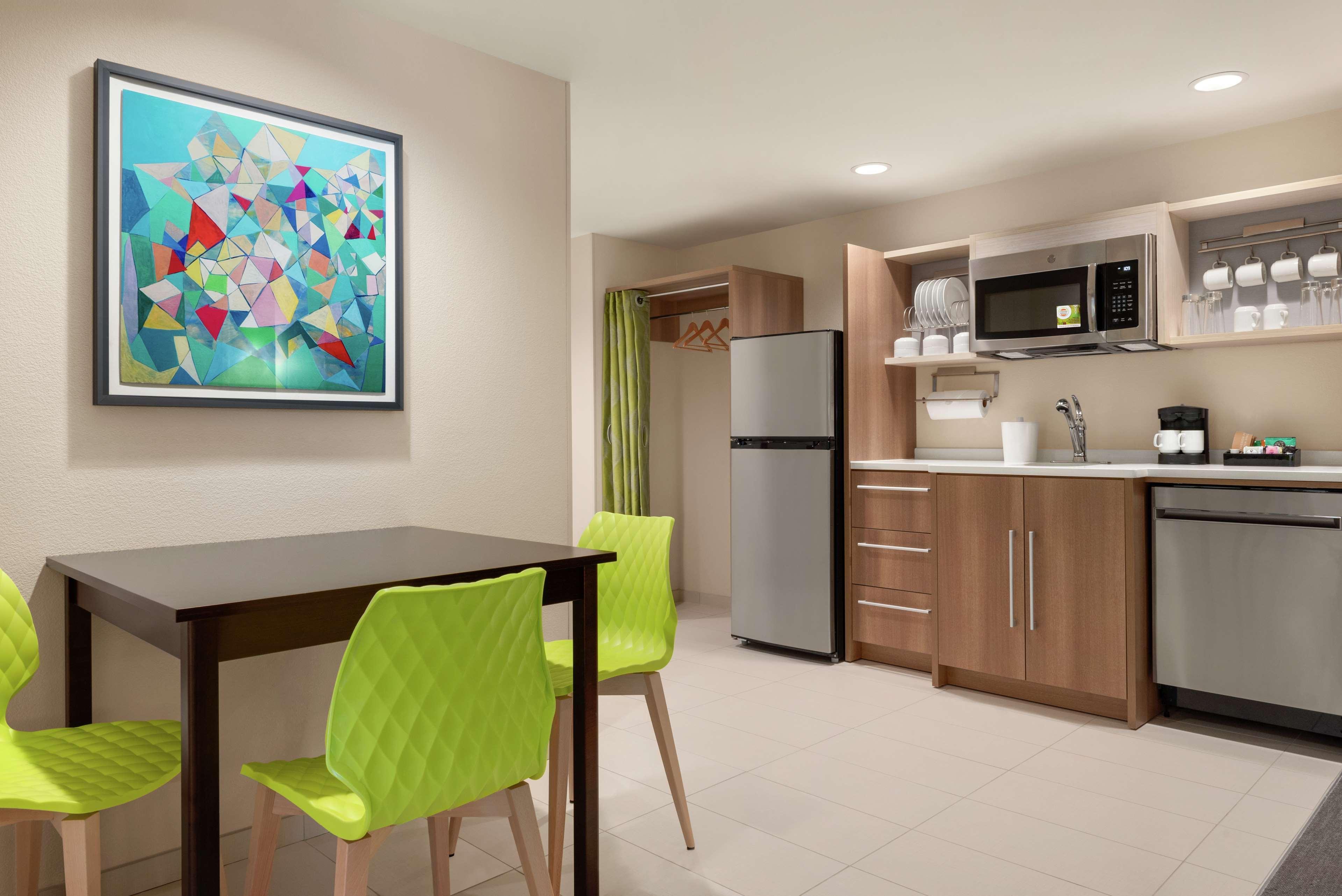 Home2 Suites By Hilton Overland Park, Ks Bagian luar foto