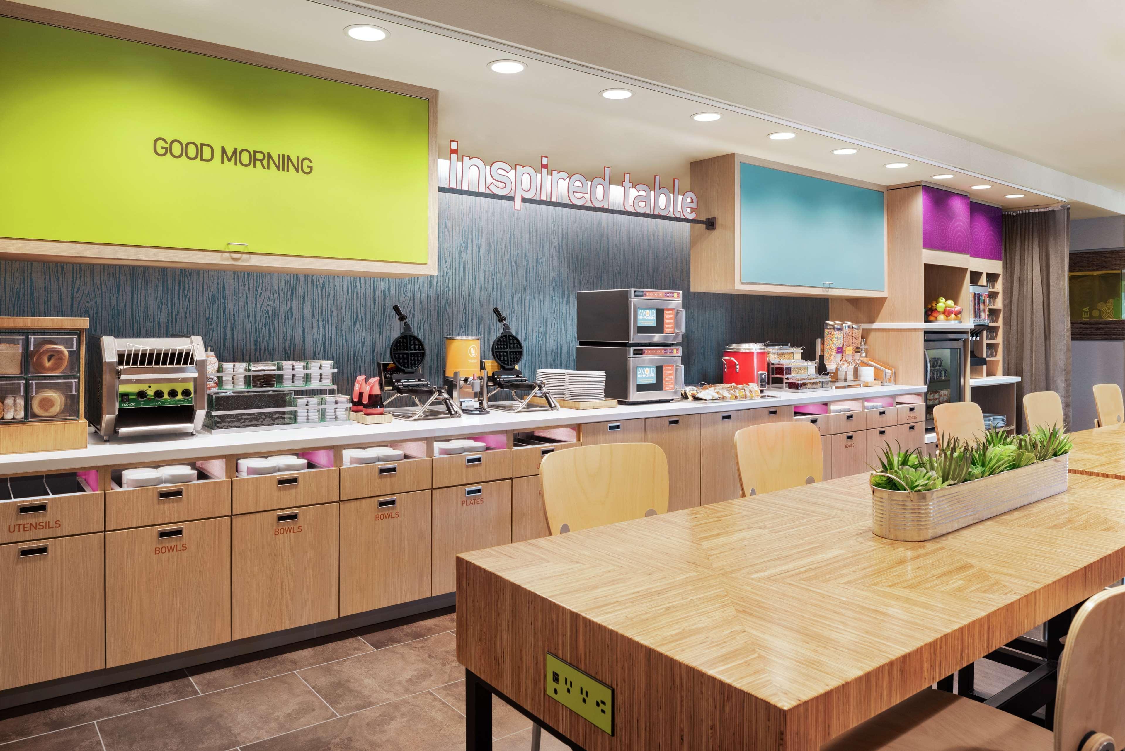 Home2 Suites By Hilton Overland Park, Ks Bagian luar foto